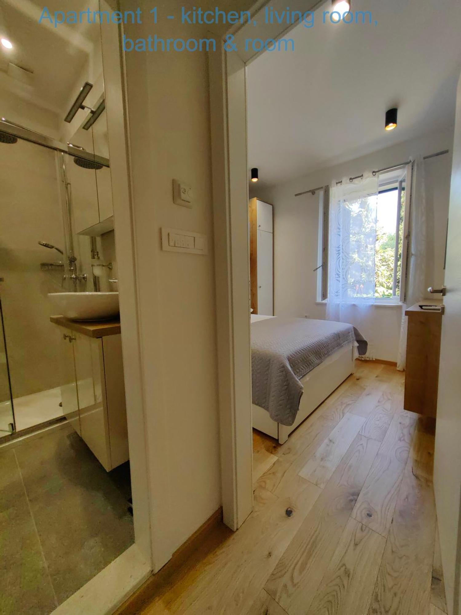 Relax And Enjoy Apartments Split Exterior foto